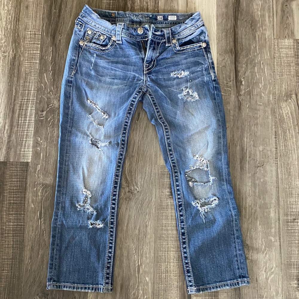 Miss Me Capri Signature Cropped- Size 28